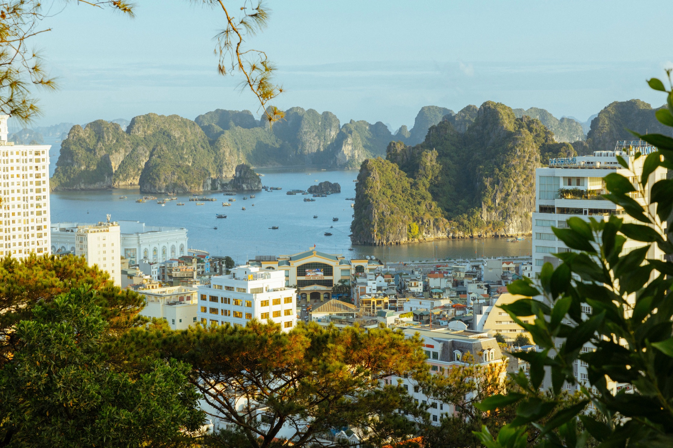 A coastal city and limestone islands in East Asia